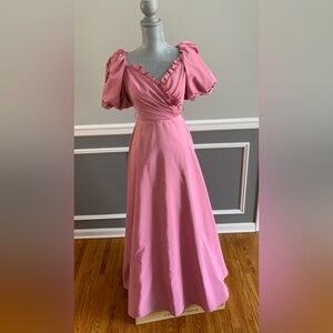 Vintage 70’s Gown Women’s XS Romantic Vintage In Mauve .
